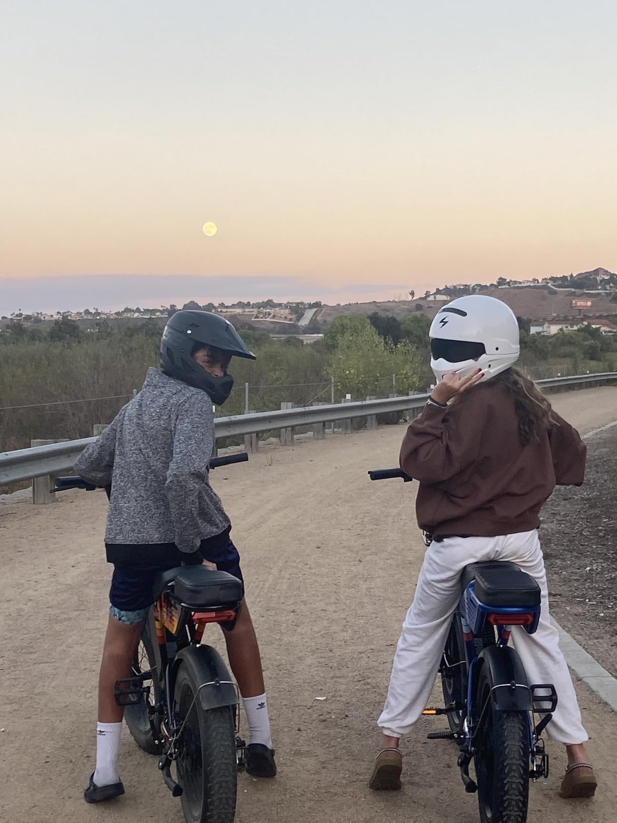 Jasion RetroVolt Electric Bike, 70-Mile Range, 2000W Peak, Fat Tire customer photo 1