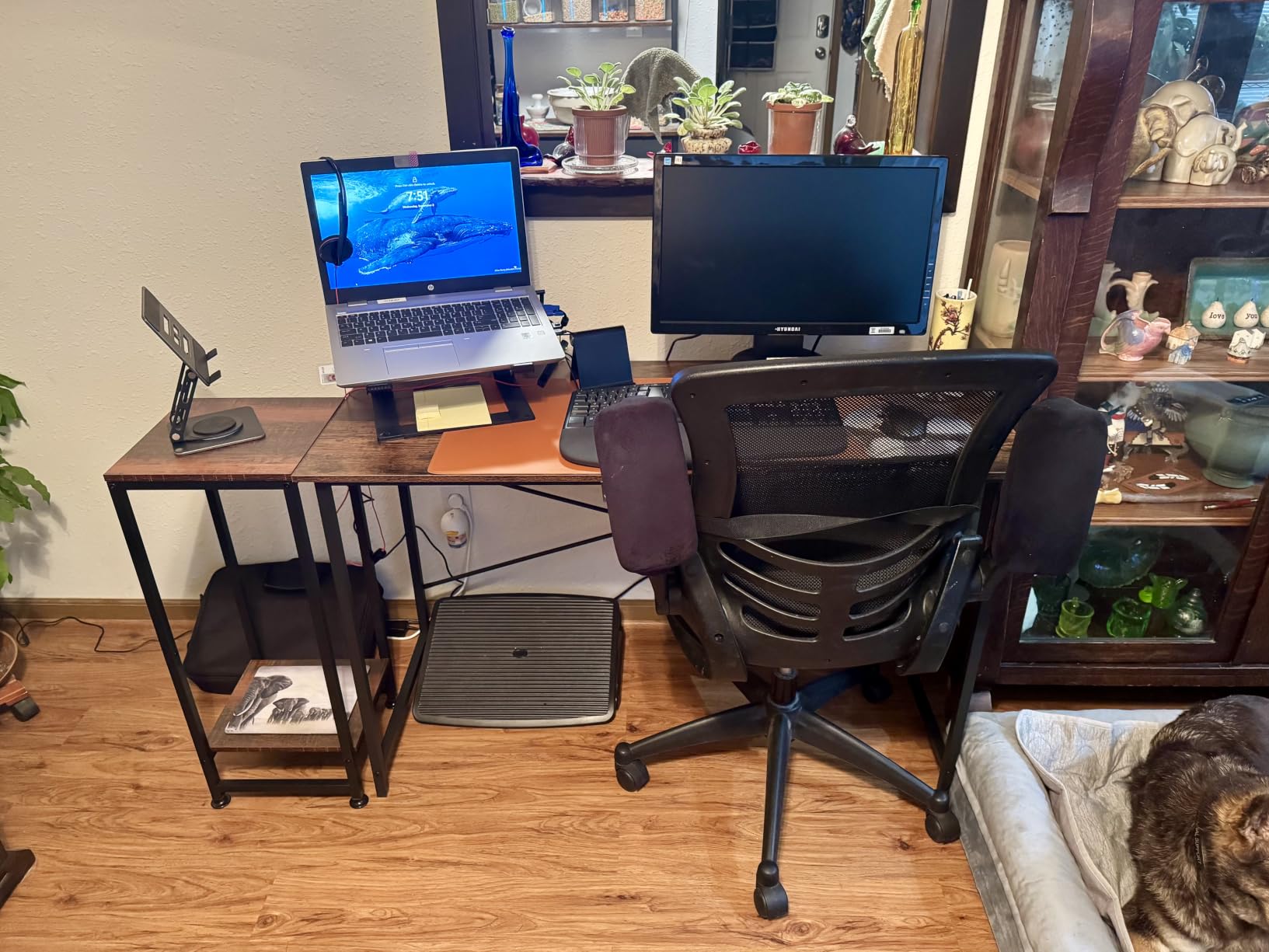 Sweetcrispy 32-Inch Small Computer Desk for Bedroom Home Office, Black customer photo 1