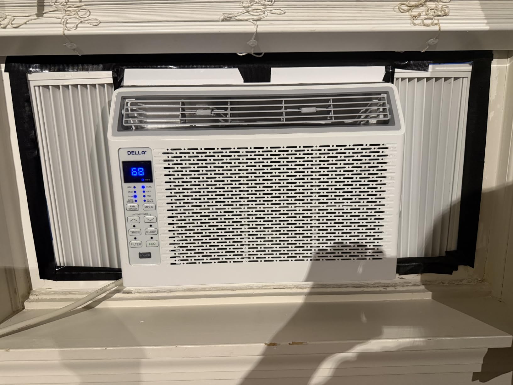 DELLA 6000 BTU AC Unit with Energy Saving Window Air Conditioner,WIFI Smart Controls, GEO Location, Work with Alexa, Cools Up to 250 Sq. Ft, Easy Install,Reusable Filter,Remote, Dehumidifier, Fan customer photo 2