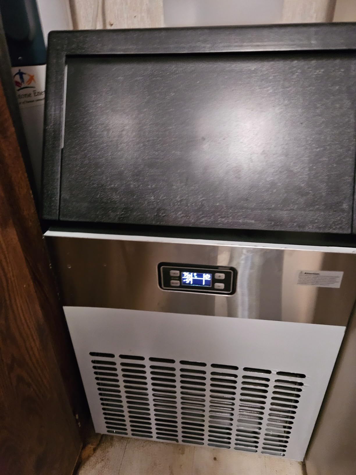 Commercial Ice Maker, 84 Lb/Day, 25 Lb Storage, Under Counter customer photo 1