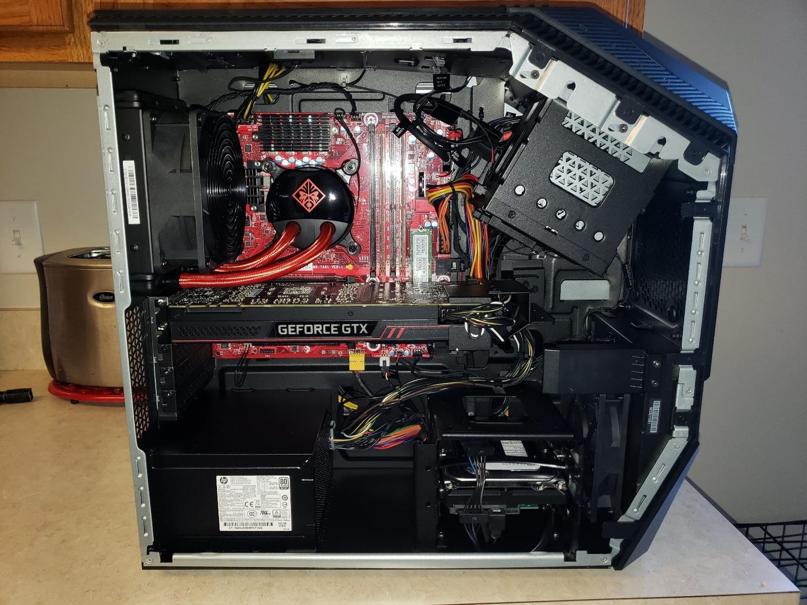 HP Z2 SFF G1i Workstation Desktop, Intel Ultra 5 235, 32GB DDR5, 1TB SSD customer photo 2